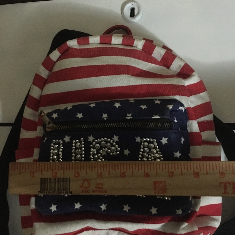 Small backpack with U.S. flag - Picture 5 of 7